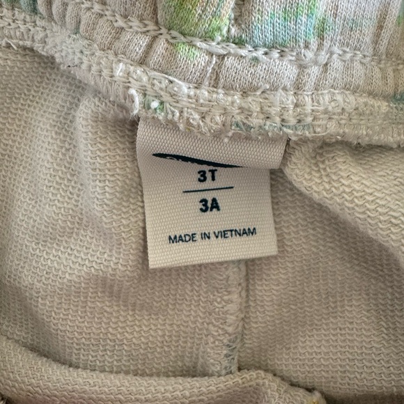 Old Navy Girls Summer Shorts BUNDLE of 2!!! size:3T - Picture 5 of 5